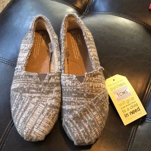 Brand new Toms